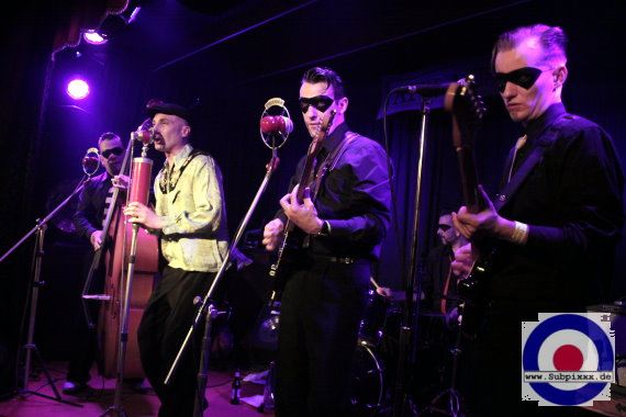 Ricky Rocket - The Phantomes (D) Rockabilly Explosion - McCormacks Ballroom, Leipzig 05. Maerz 2011 (14).JPG